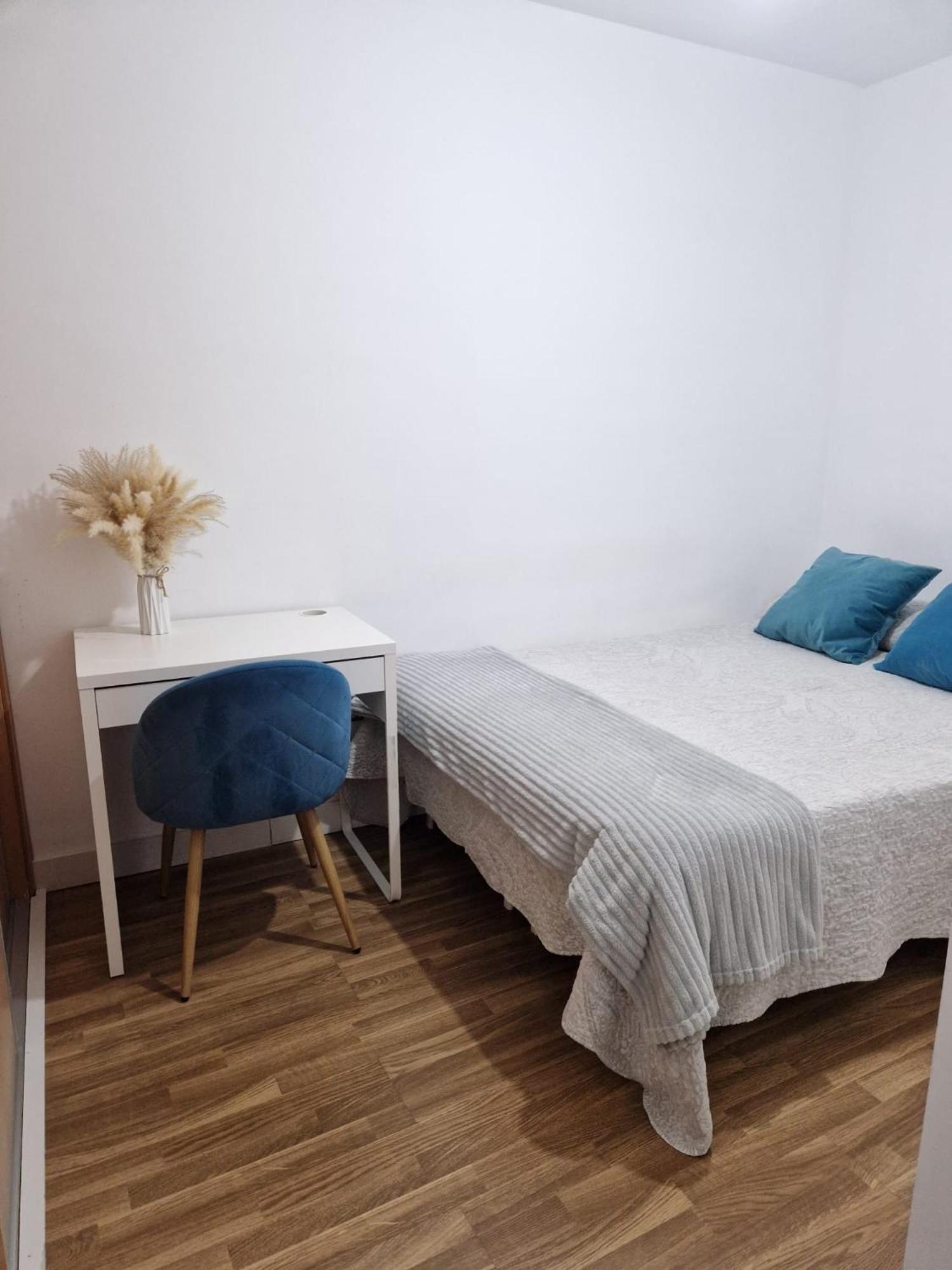 Quarto Com Banheiro Privado Em Apartamento Familiar Apartment Alicante Exterior photo